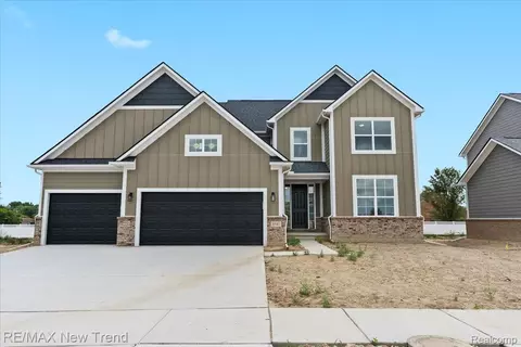 8541 Joseph St, Commerce, MI 48382