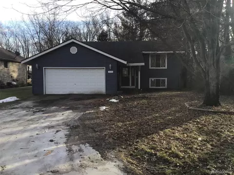 7640 Garland, Washington, MI 48094