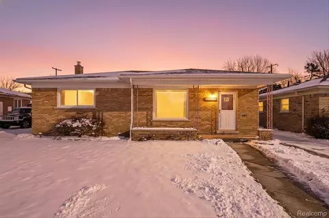 25602 Deborah, Redford, MI 48239