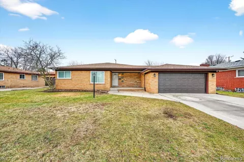 9289 Marion Cres, Redford, MI 48239