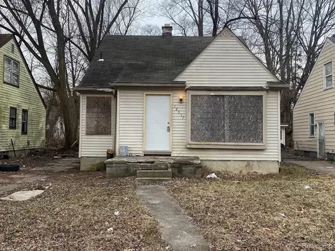 18517 Heyden St, Detroit, MI 48219