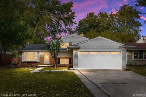 2551 Crofthill Dr, Auburn Hills, MI 48326