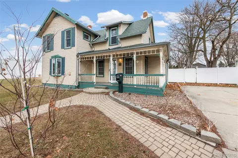 26240 Gibraltar Rd, Flat Rock, MI 48134