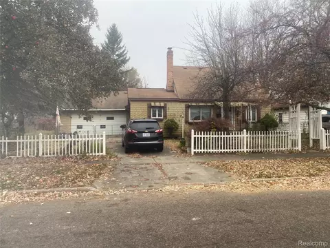 224 W Princeton Ave, Pontiac, MI 48340