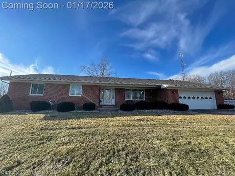 11946 Monagan Hwy, Franklin, MI 49287