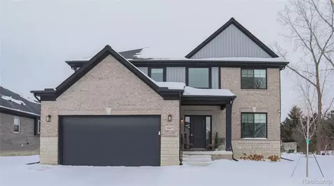 56675 Via Caterina Dr, Macomb, MI 48042