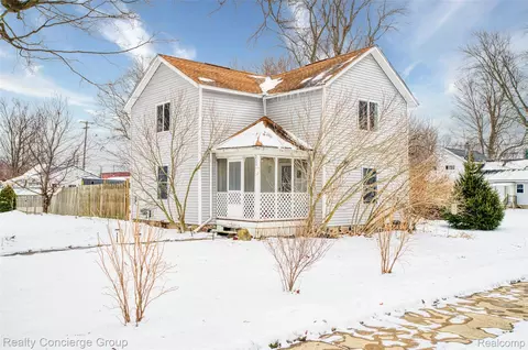 223 S Summit St, Webberville, MI 48892
