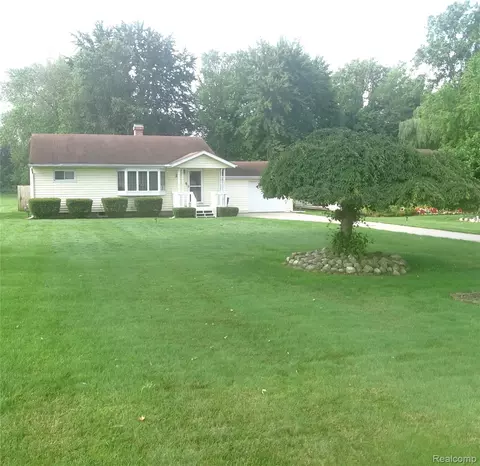 4694 King Rd, Saginaw, MI 48601