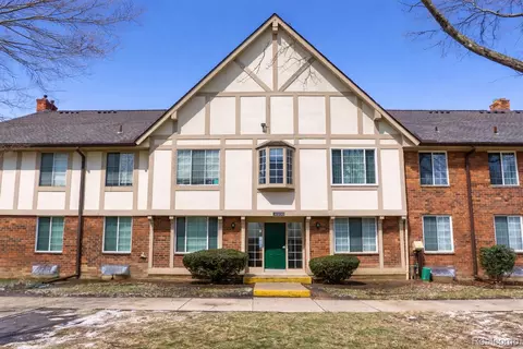 30200 Southfield Rd #204, Southfield, MI 48076