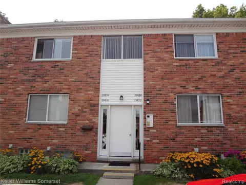 29626 Hoover Rd #626, Warren, MI 48093