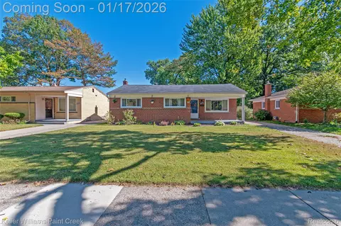 24070 Rosewood St, Oak Park, MI 48237