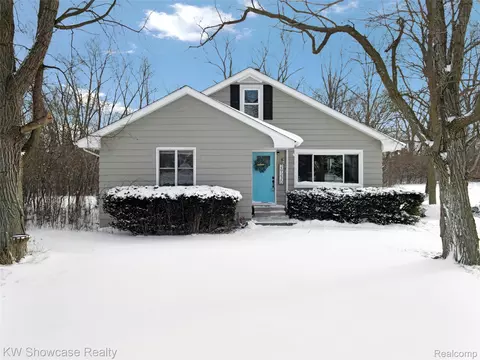29230 Greening St, Farmington Hills, MI 48334
