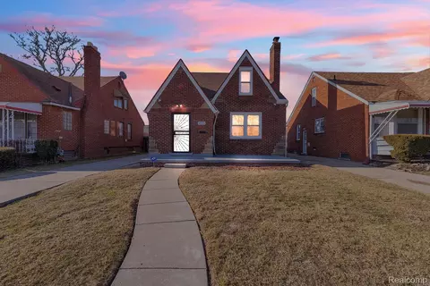 18921 Lesure St, Detroit, MI 48235
