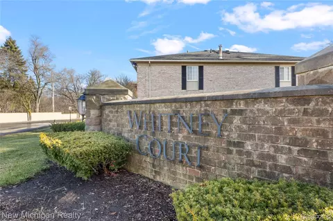 6103 Orchard Lake Rd #201, West Bloomfield, MI 48322