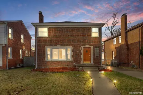 18915 Lauder St, Detroit, MI 48235