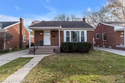 1257 S Eton, Birmingham, MI 48009