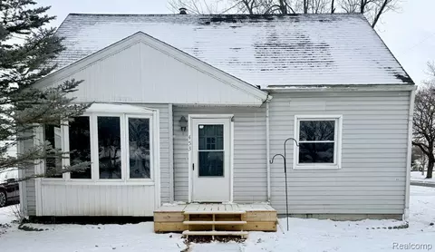 453 Riverside Ave, Adrian, MI 49221
