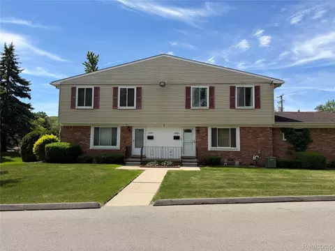 24570 Quad Park Ln, Clinton Township, MI 48035