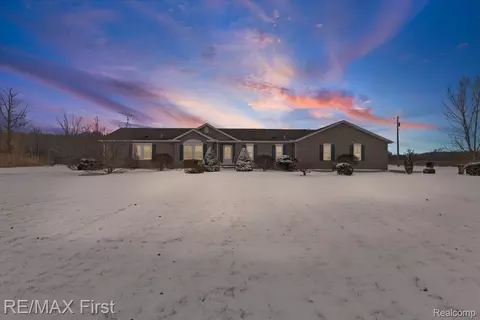 13327 Dunn Rd, Riley, MI 48041