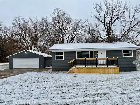 4108 Brown St, Flint, MI 48532