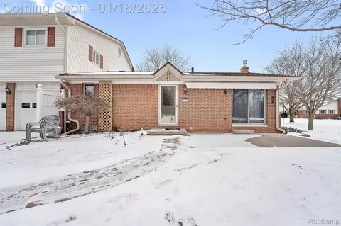 30352 Windsor #21, Gibraltar, MI 48173
