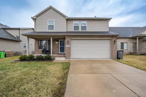 23342 Grandy St, Clinton Township, MI 48035