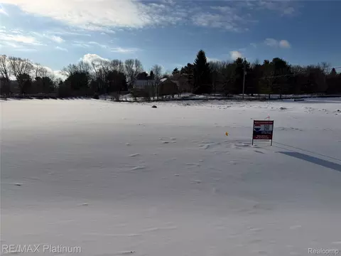 V/l Lot #2 Sweetheart Lane, Brighton, MI 48114