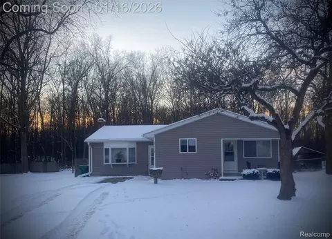 27972 Waltz Rd, Huron, MI 48164