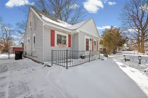 20922 Negaunee St, Southfield, MI 48033
