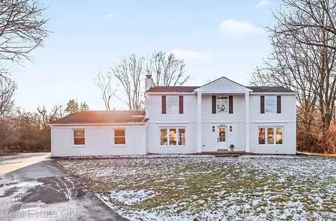 3472 Winchester Rd, West Bloomfield, MI 48322