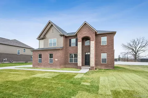 12185 Moore Ln, Washington, MI 48094