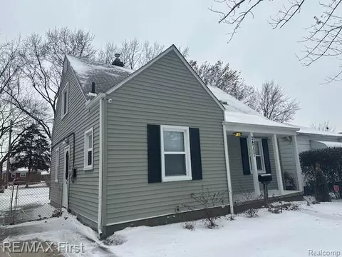 24707 Saxony Ave, Eastpointe, MI 48021