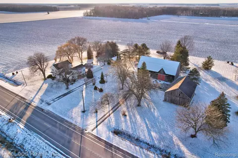 4140 S Gera Rd, Frankenmuth, MI 48734