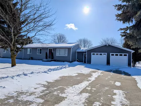 1142 George St, Bad Axe, MI 48413