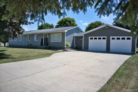 1142 George St, Bad Axe, MI 48413