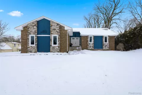 20771 Halsted Rd, Northville, MI 48167