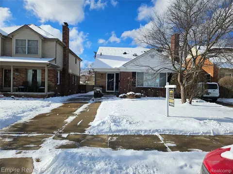 243 Devonshire St, Dearborn, MI 48124