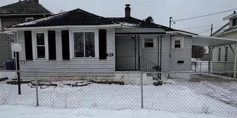 619 E Dartmouth St, Flint, MI 48505