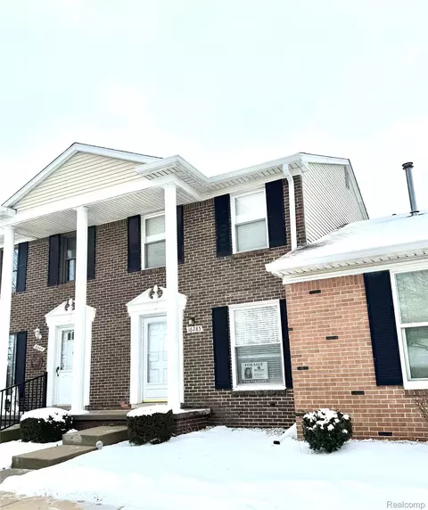 16285 Raleigh Square Dr, Southgate, MI 48195