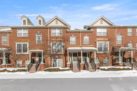 25445 Saint James, Southfield, MI 48075
