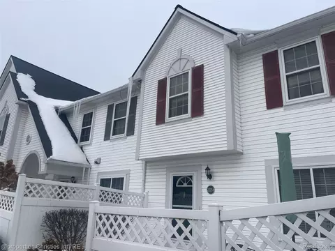 22254 Cape Cod Way, Farmington Hills, MI 48336