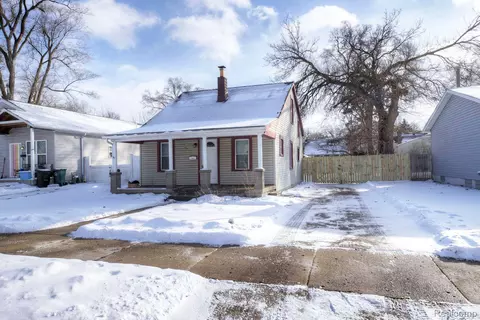 1597 W Saratoga St, Ferndale, MI 48220