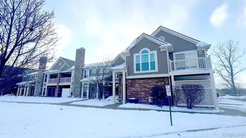 4378 Deeside Dr, Brighton, MI 48116