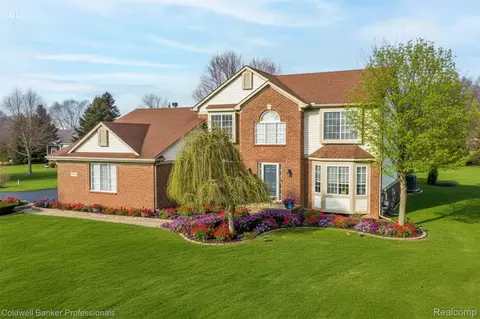 60628 S Lyon Trl, Lyon, MI 48178