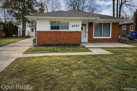 4987 Roosevelt Blvd, Dearborn Heights, MI 48125