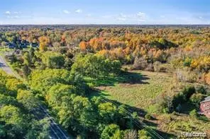 1860 Hiller Rd, West Bloomfield, MI 48324