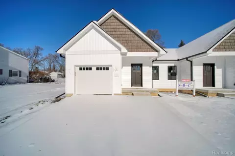 640 South St, Grass Lake, MI 49240