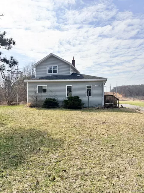 20463 Waubascon Rd, Battle Creek, MI 49017