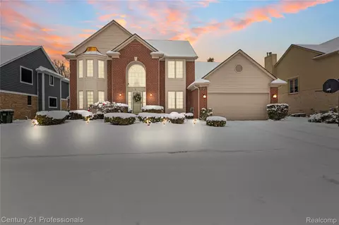 3814 Beechcrest, Rochester Hills, MI 48309