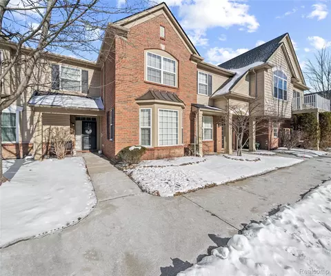 47624 Pembroke Dr, Canton, MI 48188
